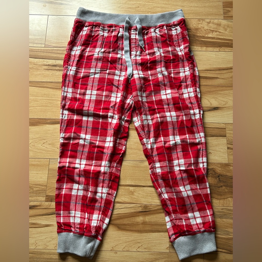 Aerie Red and Gray Plaid Lounge Pants